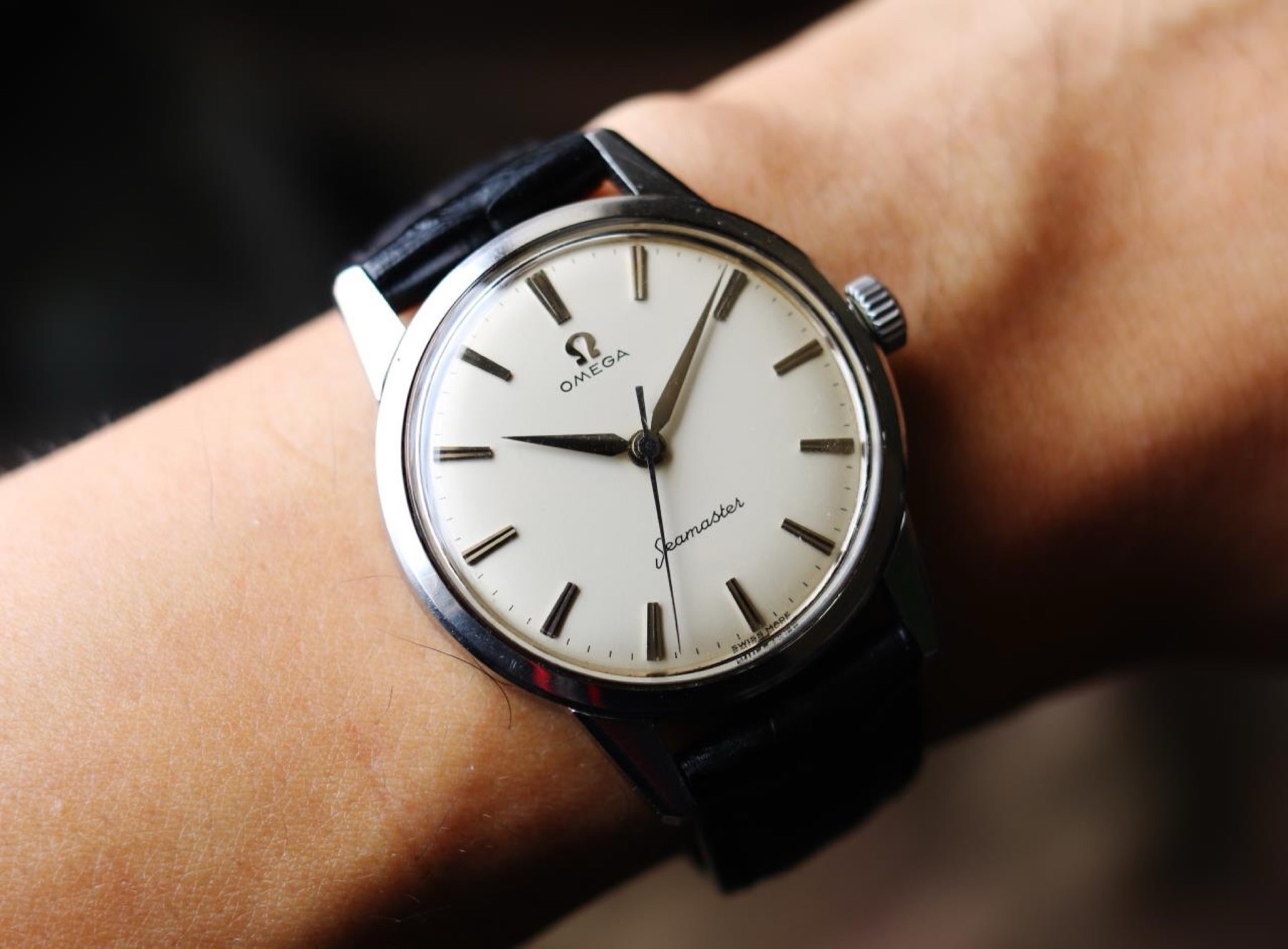 Omega Seamaster detail photograph, view 5
