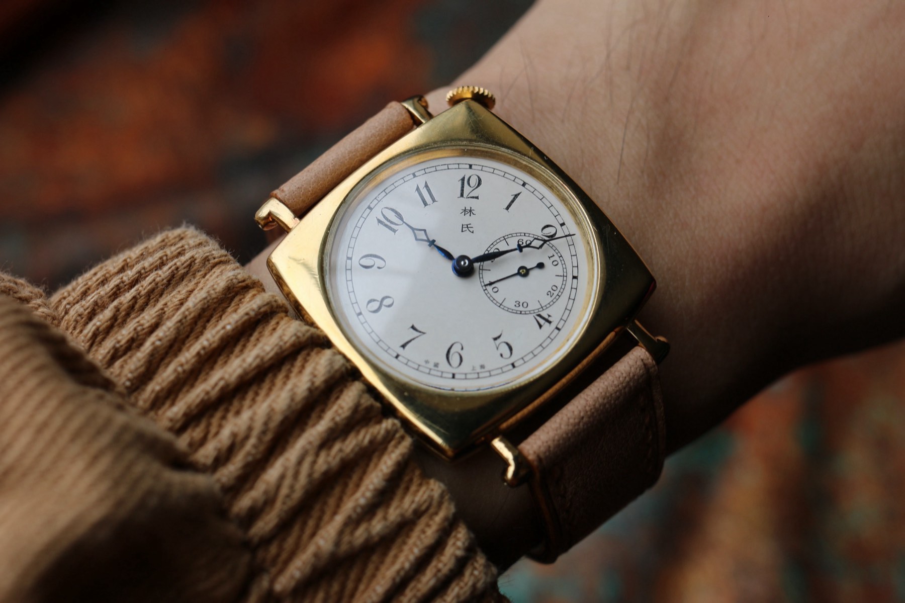 Tilted Watch highlight: finished watch detail