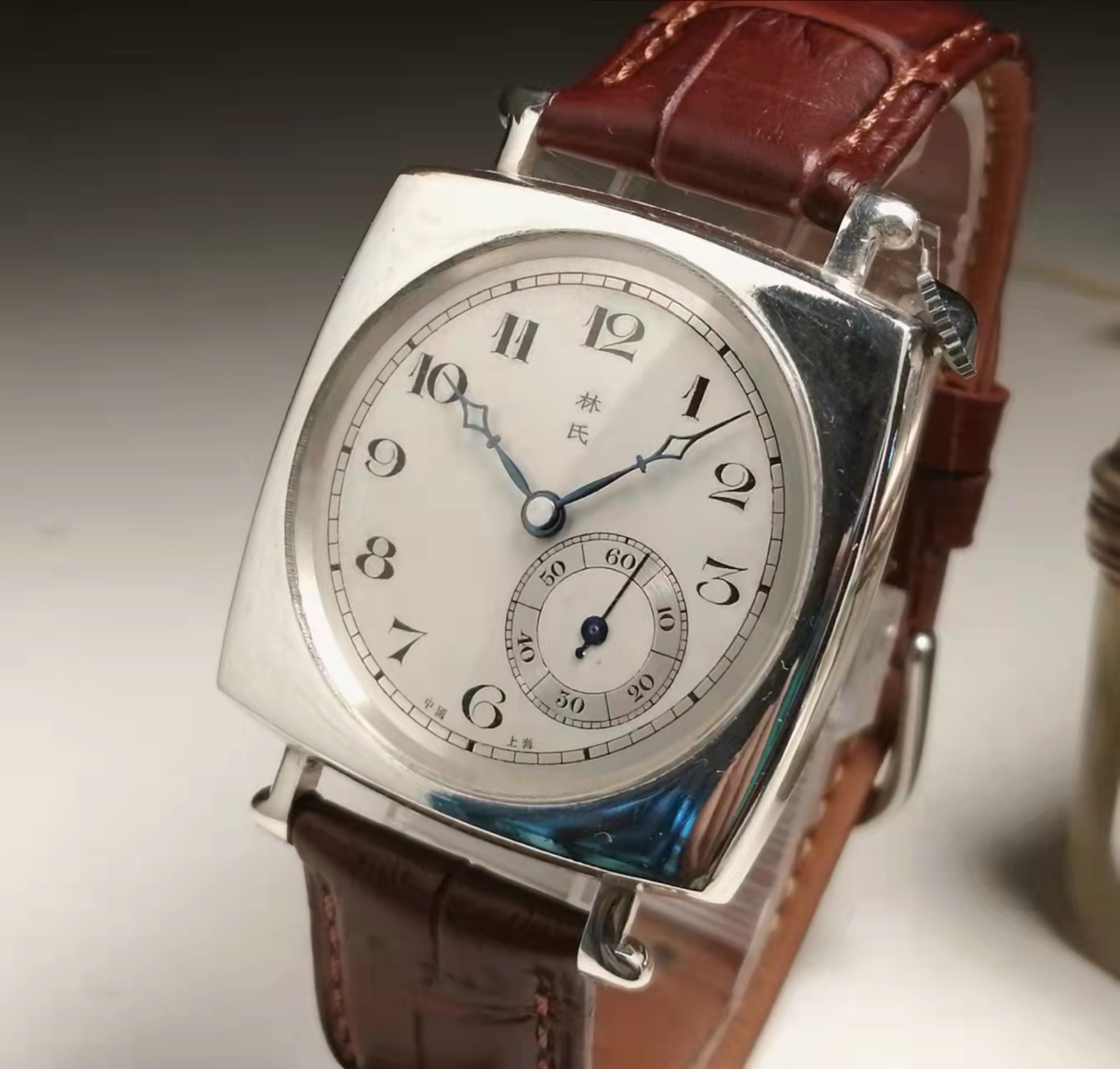 Tilted Watch highlight: tilted dial and cushion case
